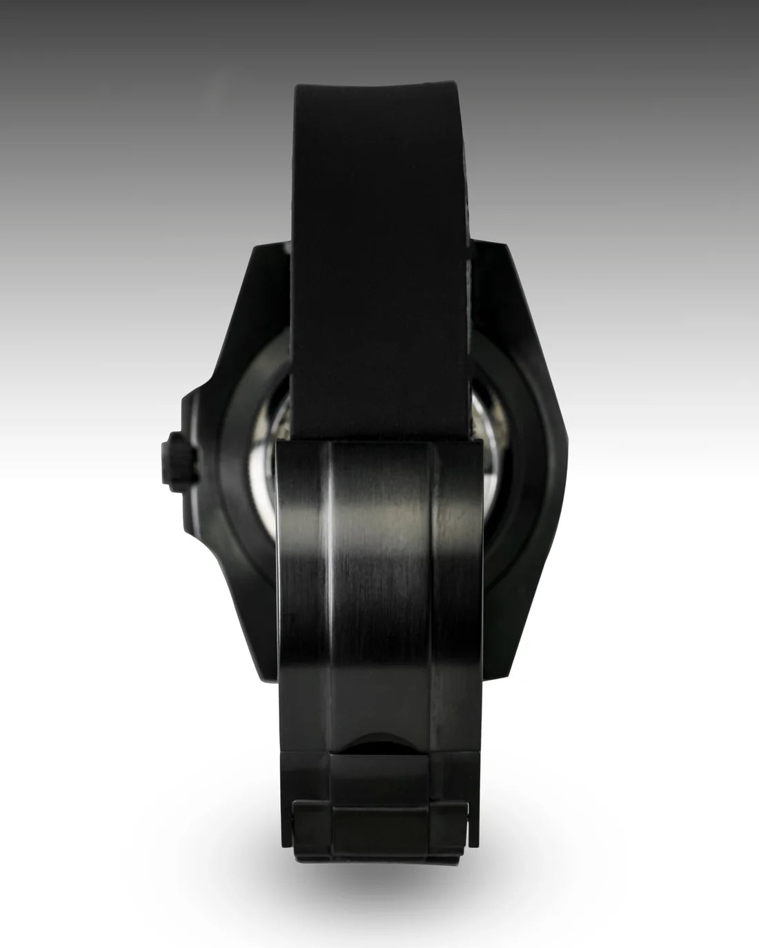 200m water-resistant MOD dive watch with bright lume