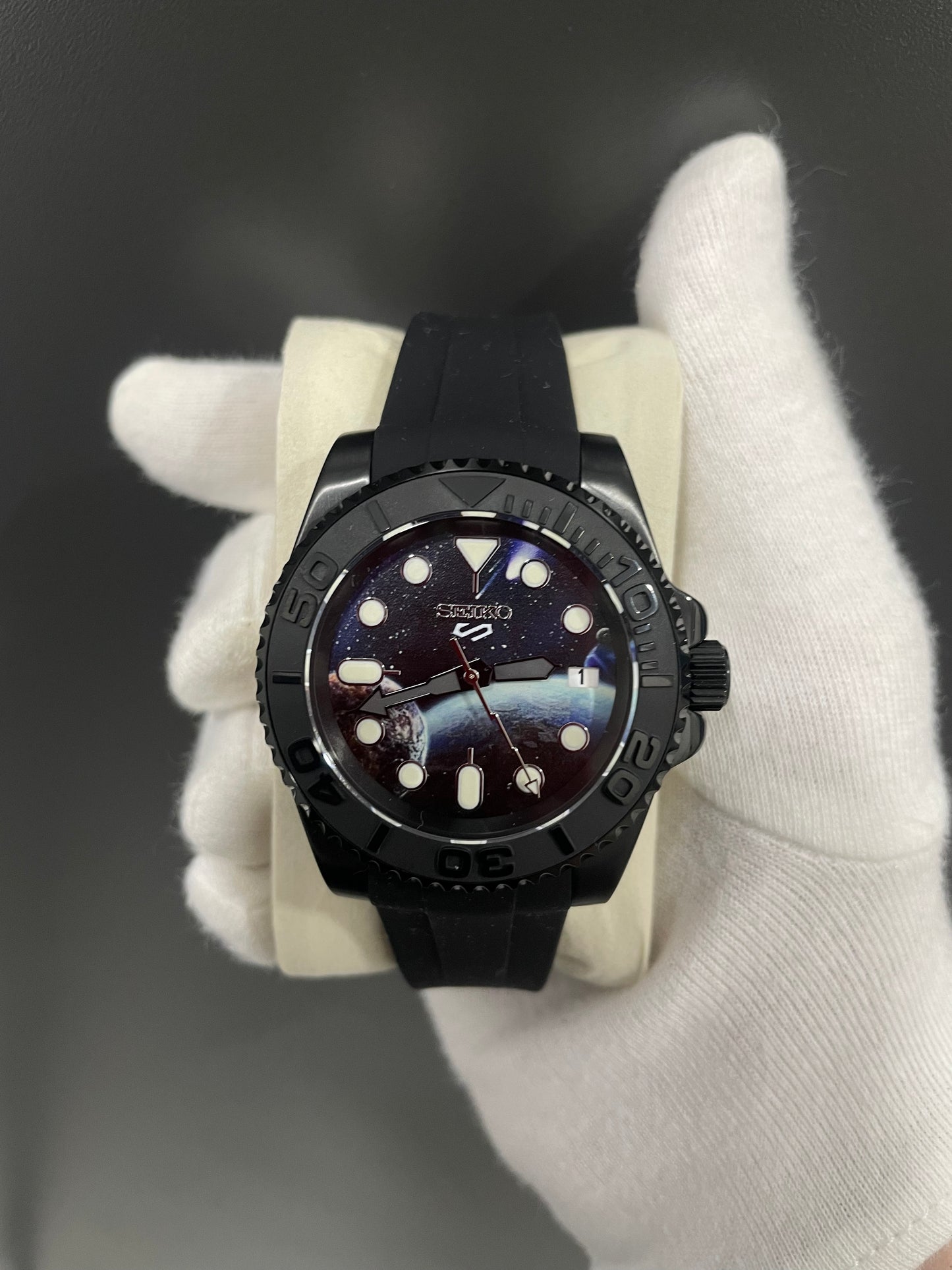 Seiko Mod Cosmos "Moon" Edición limitada