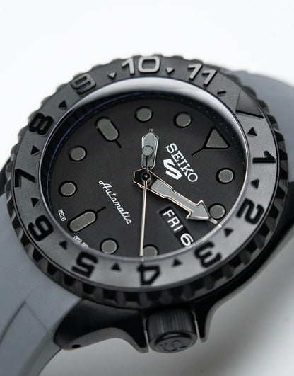 SKX007 | Black & Grey