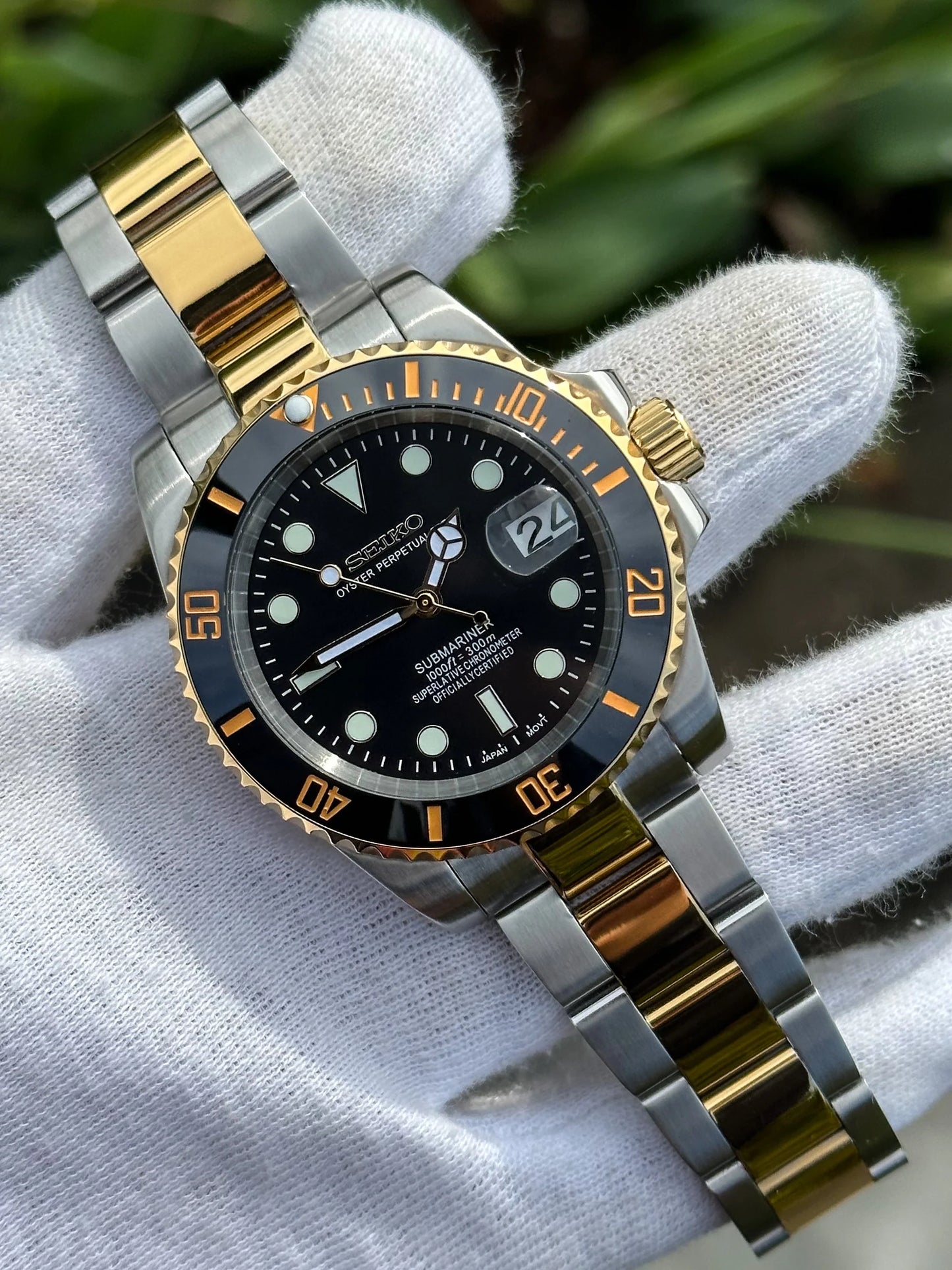 Seiko Mod Submariner "Black & God Two-Tone"