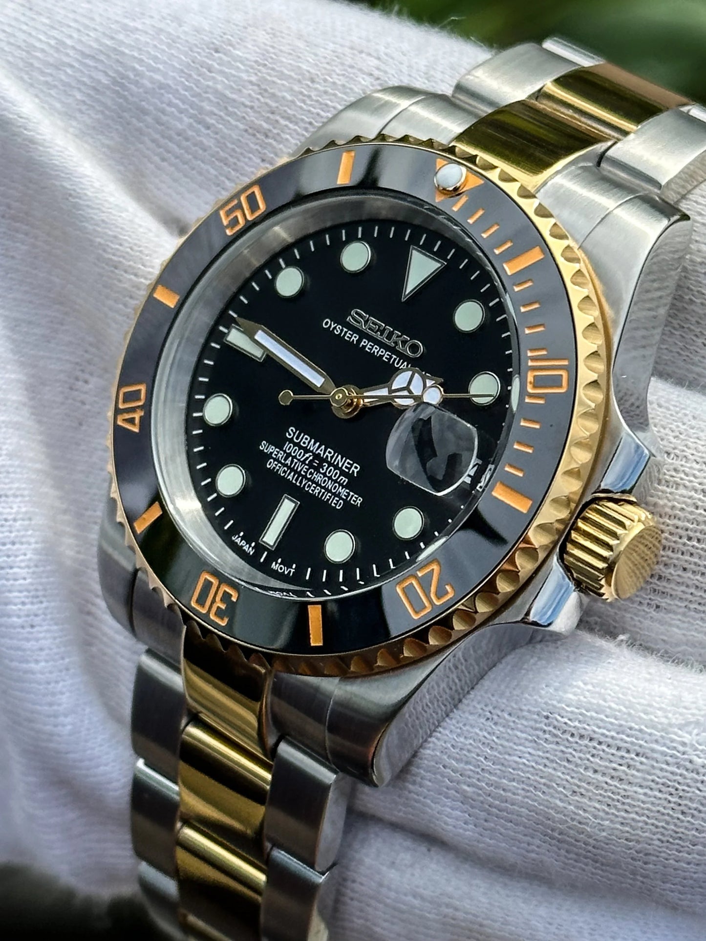 Seiko Mod Submariner "Black & God Two-Tone"