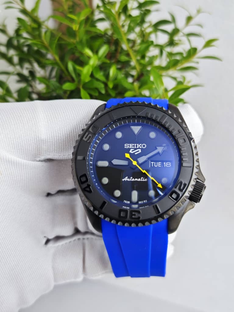 Seiko Mod SKX007 “Black & Blue” (Full Custom Watch)