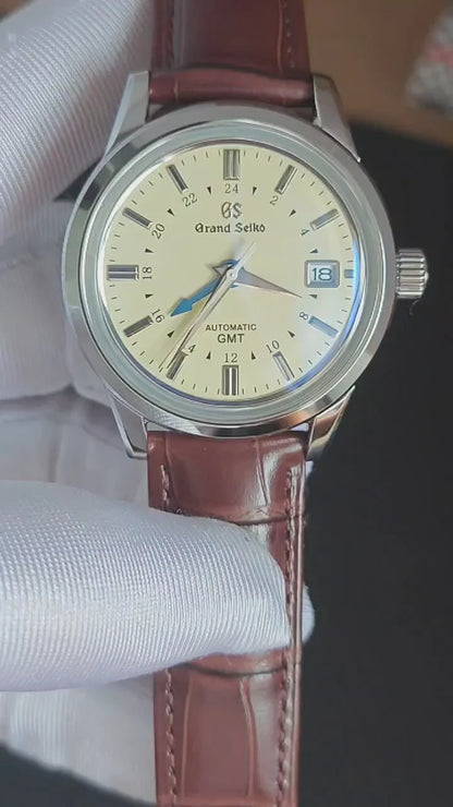 Grandeiko Elegance GMT