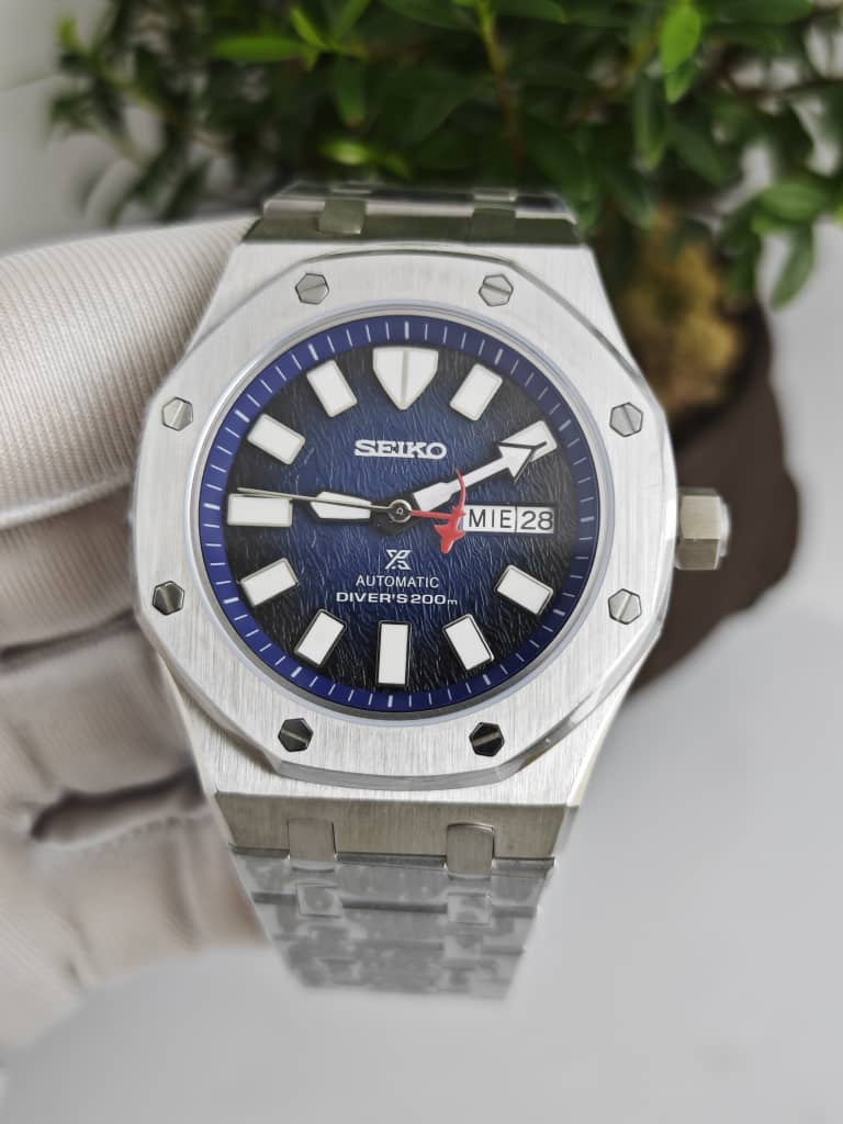 Seiko Mod Royal Oak Daydate “Deep Blue Shark” (Full Custom Watch)