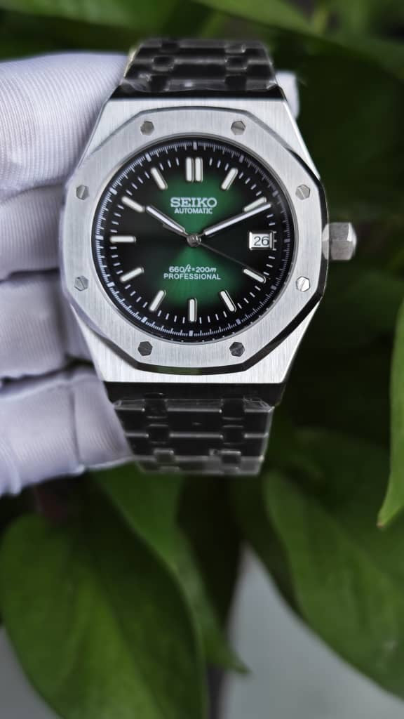 Seiko Mod Royal Oak "Green Esmerald"