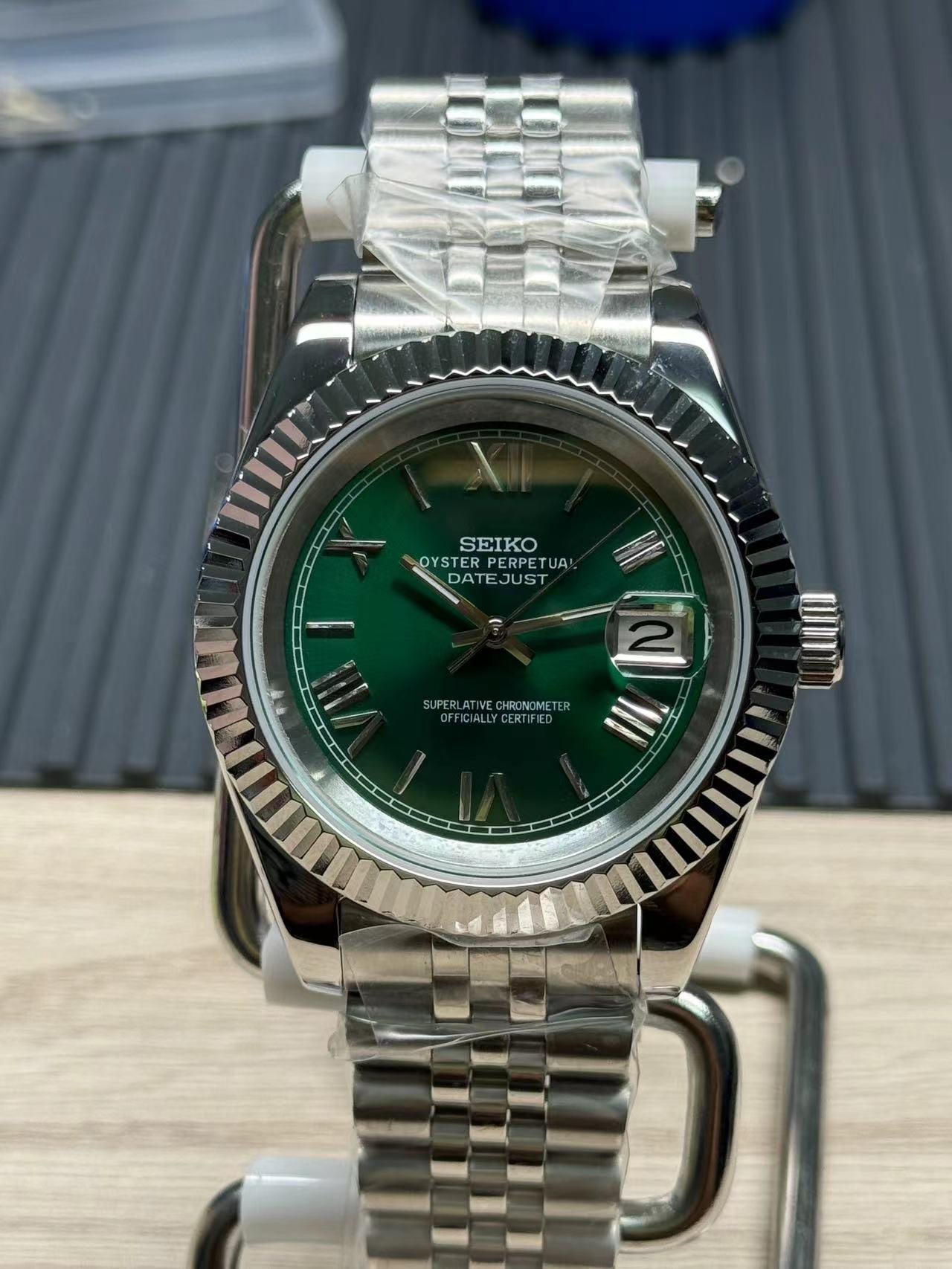 Seiko Mod Datejust "Green Roman"