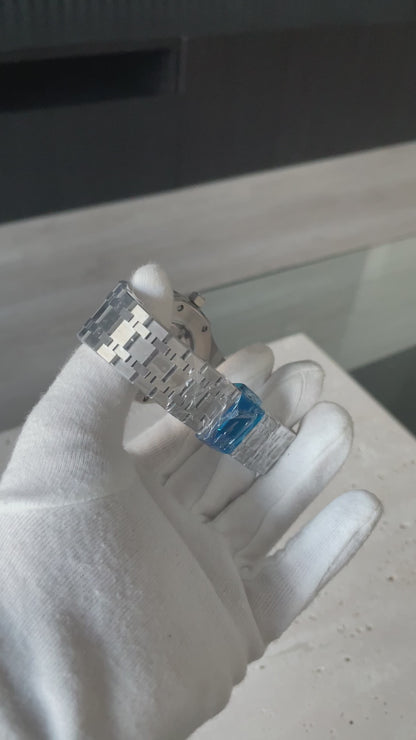 Royal Seikoak | Deep Blue Shark