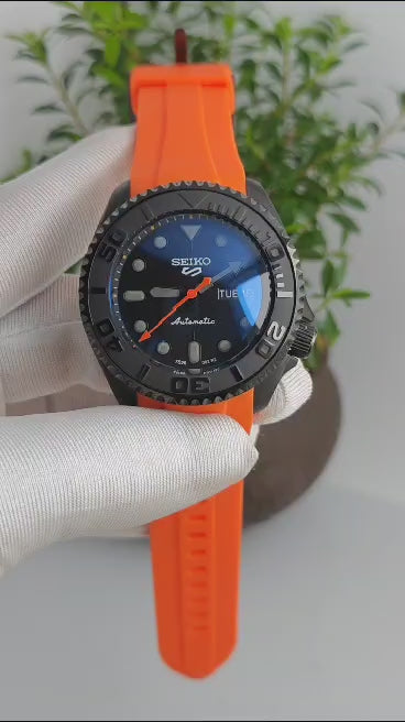 SKX007 | Black & Orange